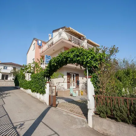 Charming Seaside Retreat In Ibenik-brodarica Apartment Brodarica (Sibenik-Knin)