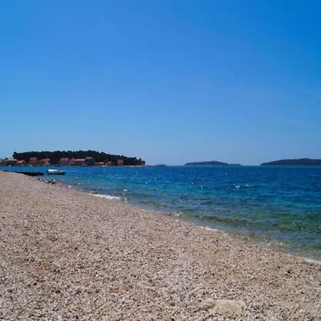 In Near Beaches アパート